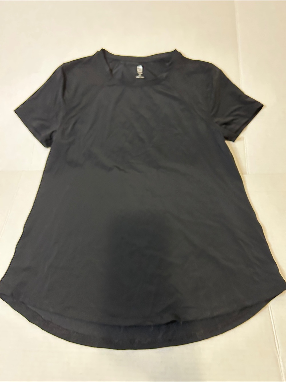 Ideology Medium Black Short-Sleeve Crewneck Women's Tee with accent holed sleeve